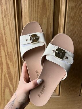 Brand New in Box Dr. Scholls Icon Now Sandals